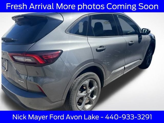 Used 2024 Ford Escape ST-Line w/ Tech Pack #1 AWD/4WD image 9