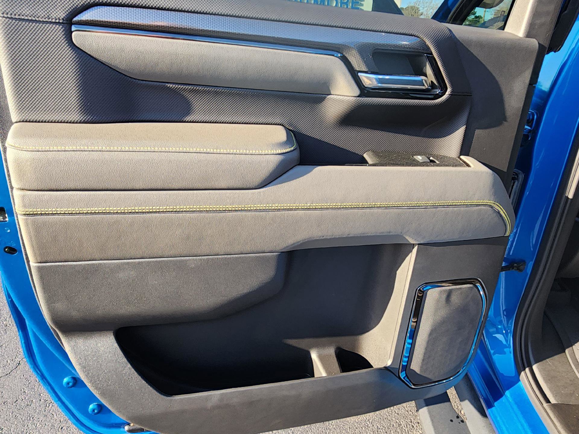 Used 2022 Chevrolet Silverado 1500 ZR2 w/ Technology Package image 16