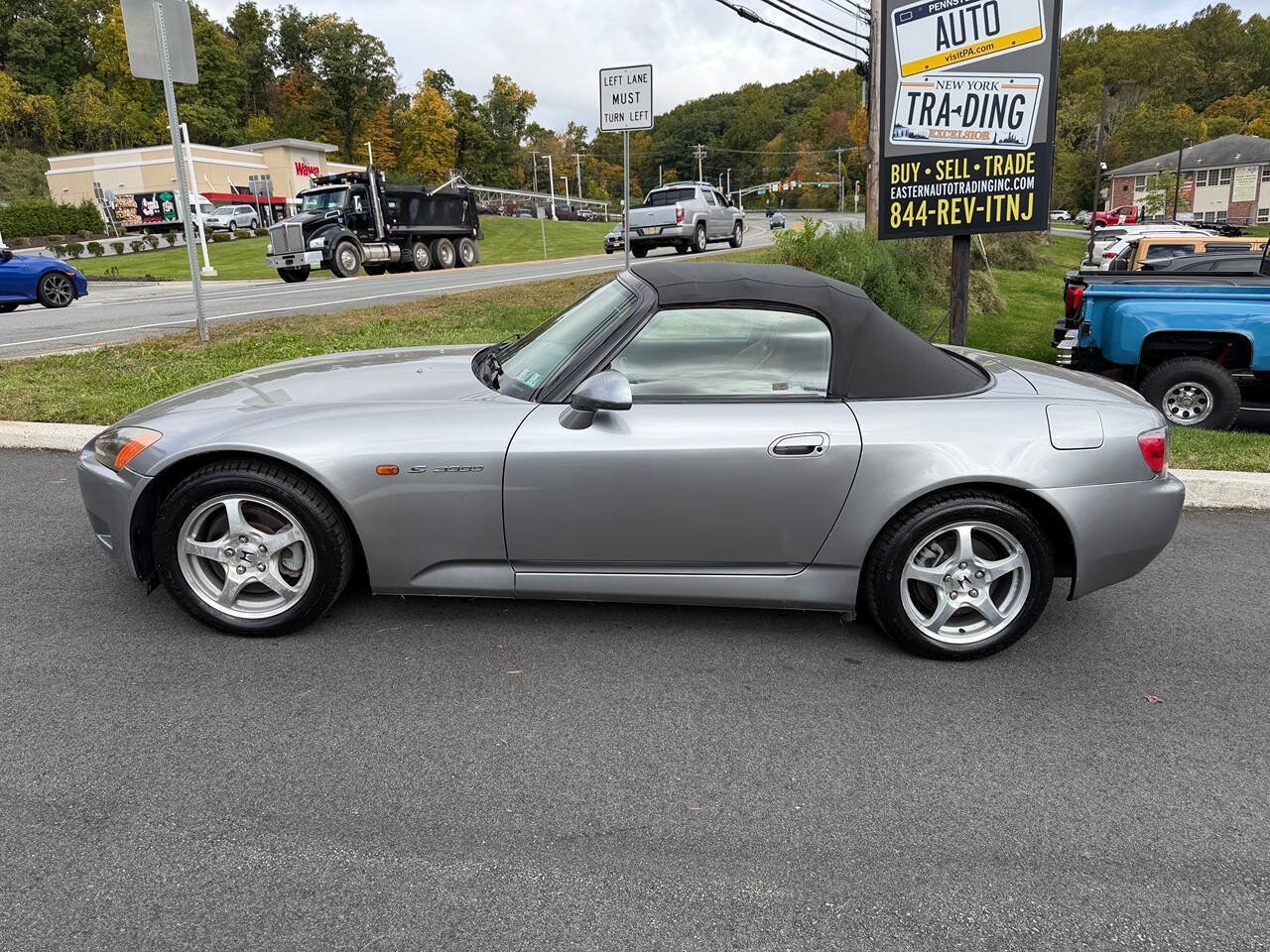 Used 2001 Honda S2000 image 2