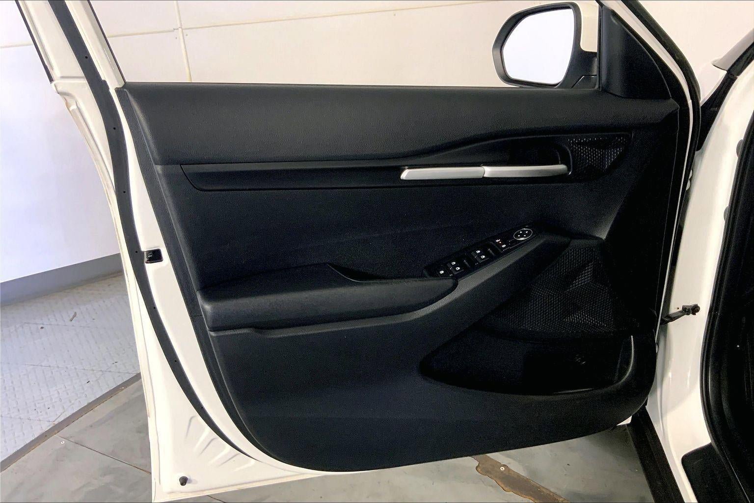 Certified 2024 Kia Seltos LX AWD/4WD image 24