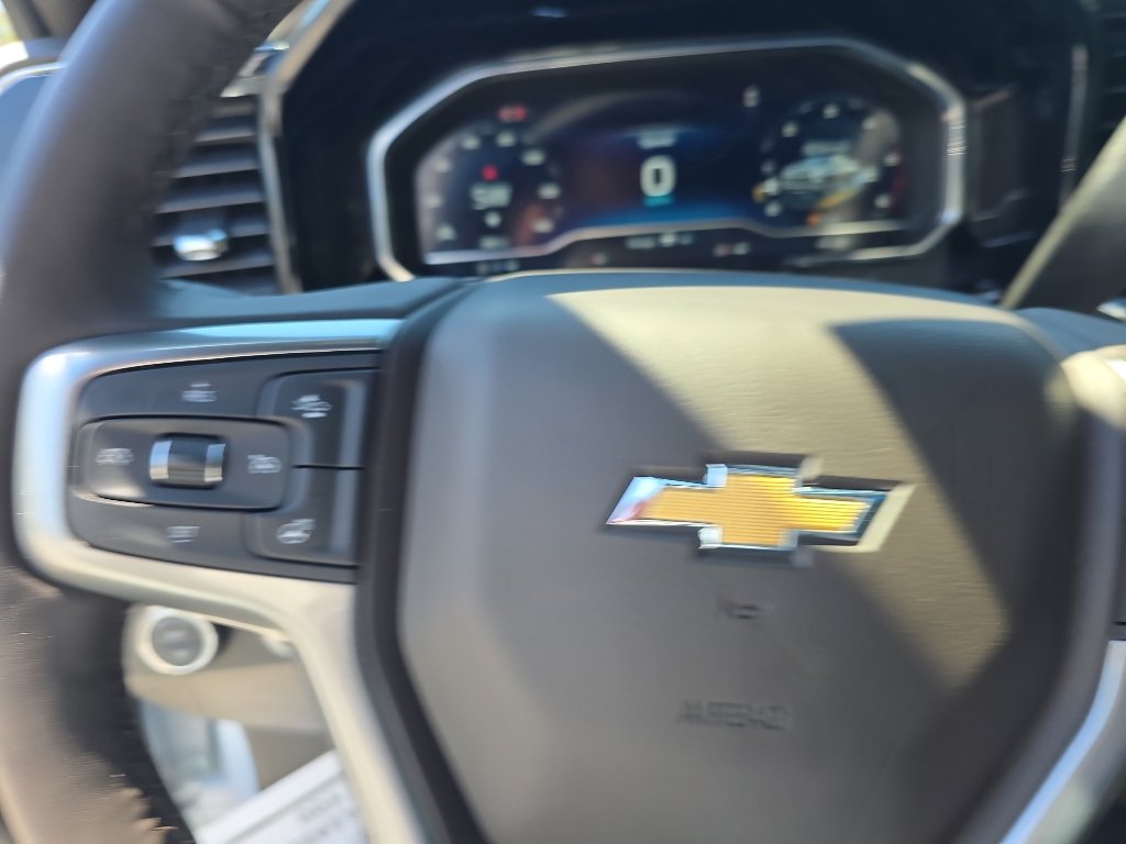 Used 2025 Chevrolet Silverado 2500 LT w/ Convenience Package AWD/4WD image 26