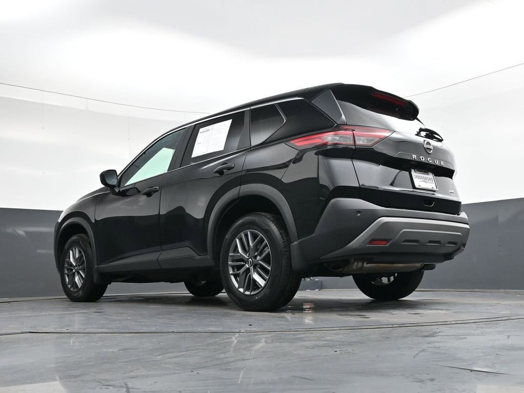 Used 2023 Nissan Rogue S image 36