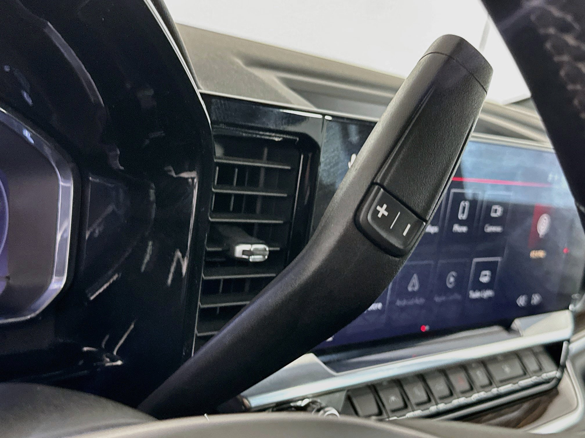 Used 2023 GMC Sierra 1500 SLE AWD/4WD image 24