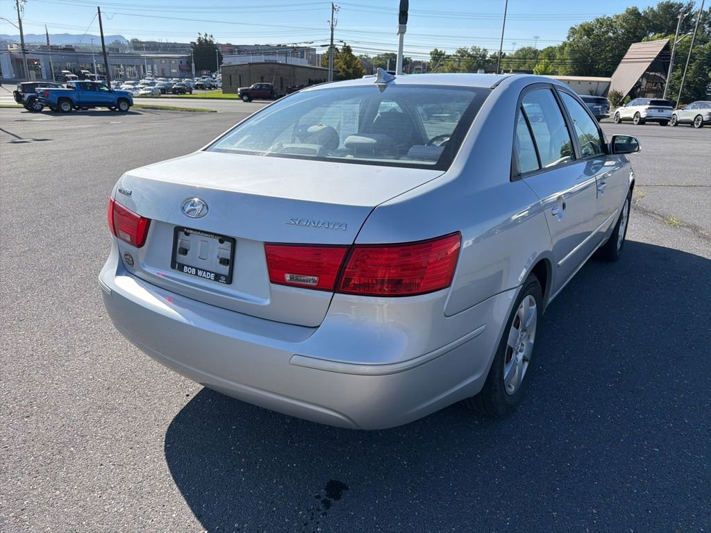 Used 2010 Hyundai Sonata GLS FWD image 5