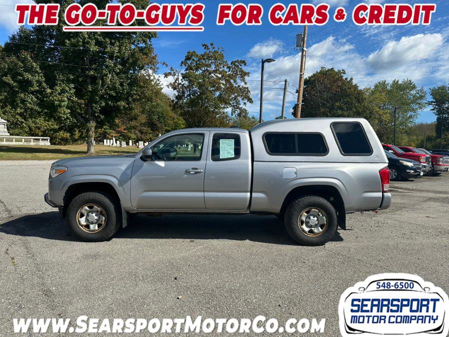 Used 2017 Toyota Tacoma 4x4 Access Cab image 8