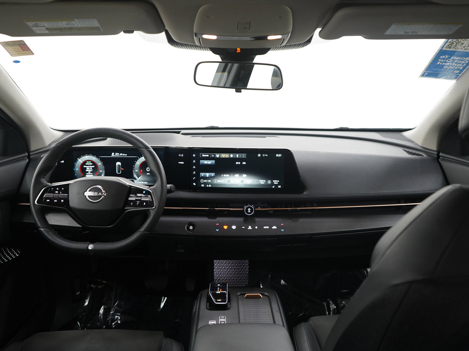 Used 2024 Nissan Ariya AWD image 12