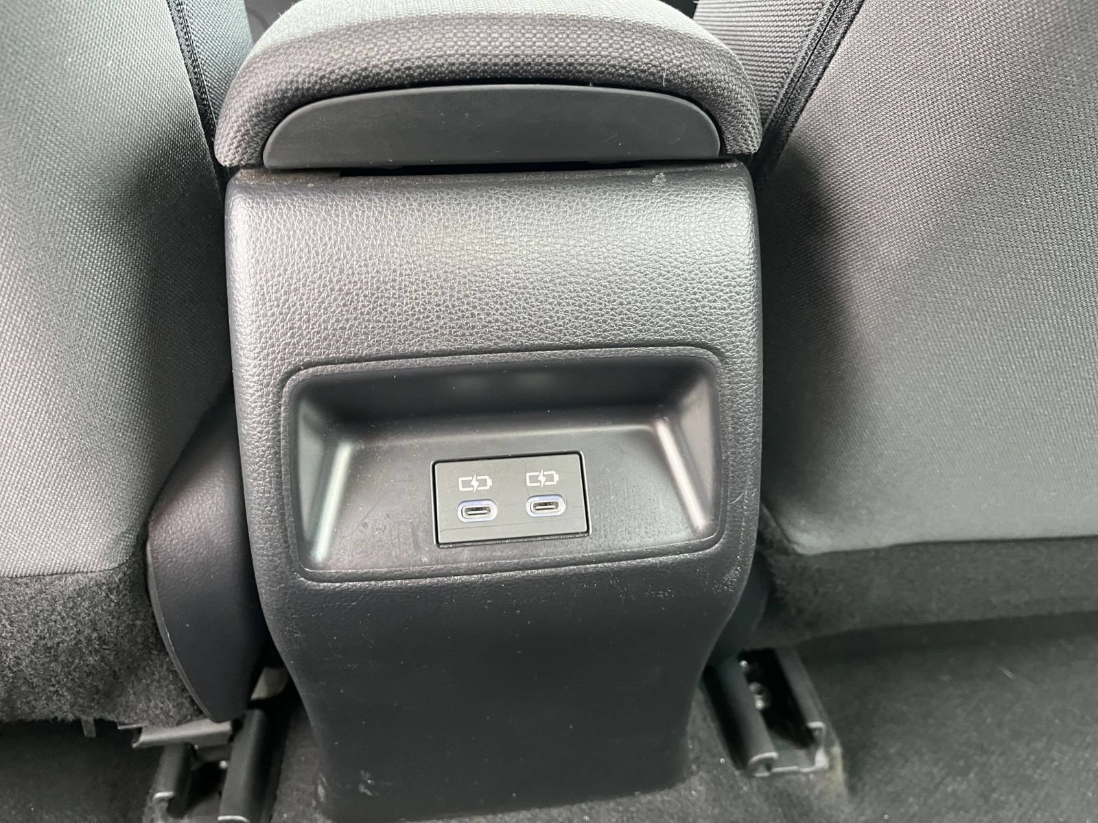 Used 2025 Toyota Corolla LE FWD image 22