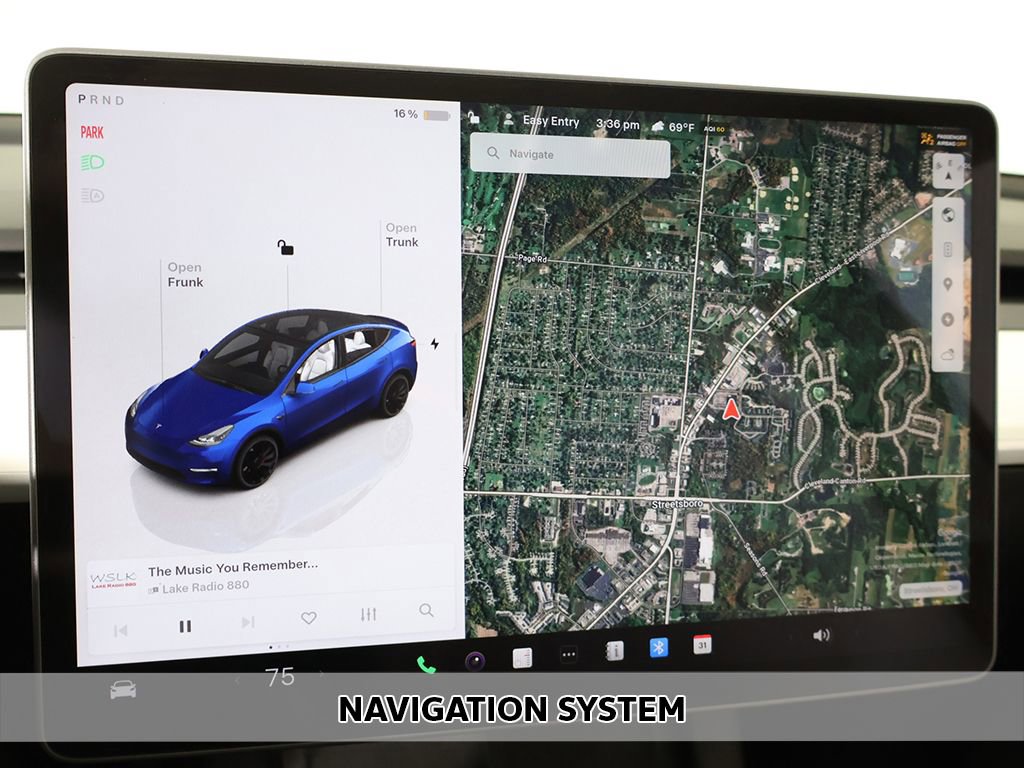 Used 2024 Tesla Model Y Performance image 4