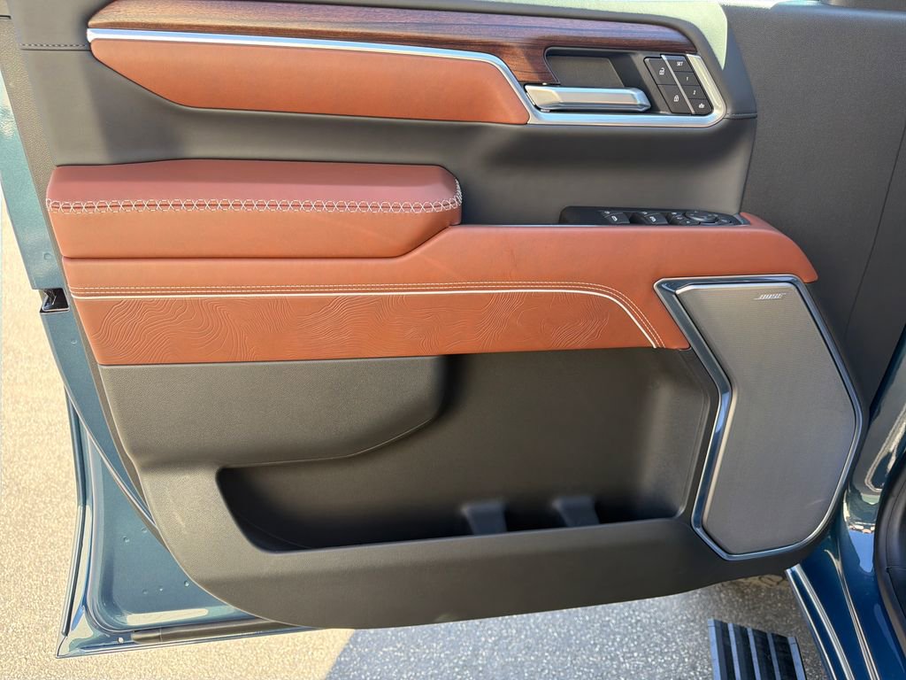 New 2026 GMC Sierra 3500 Denali Ultimate AWD/4WD image 10