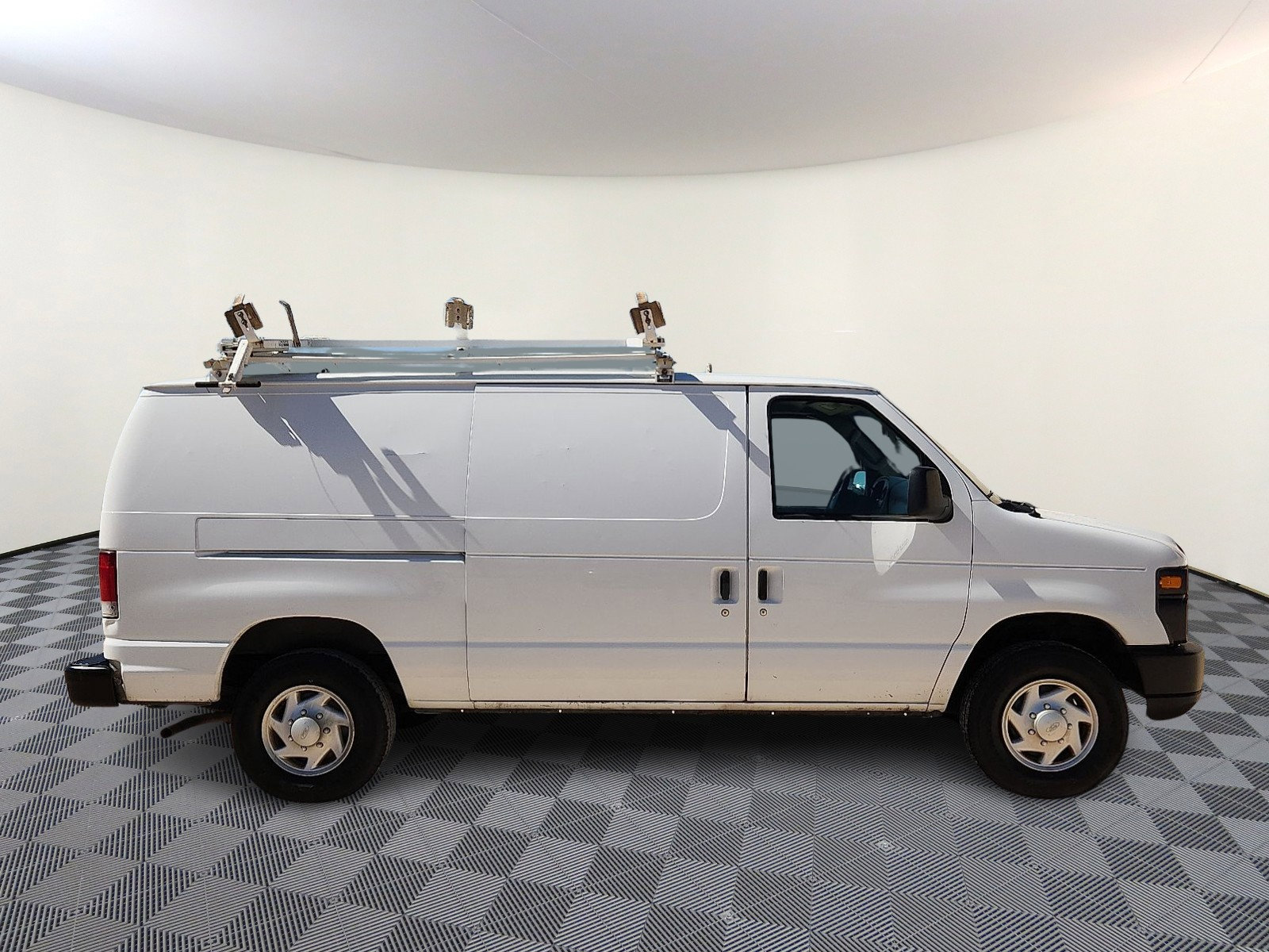 Used 2008 Ford E-250 and Econoline 250 RWD image 5