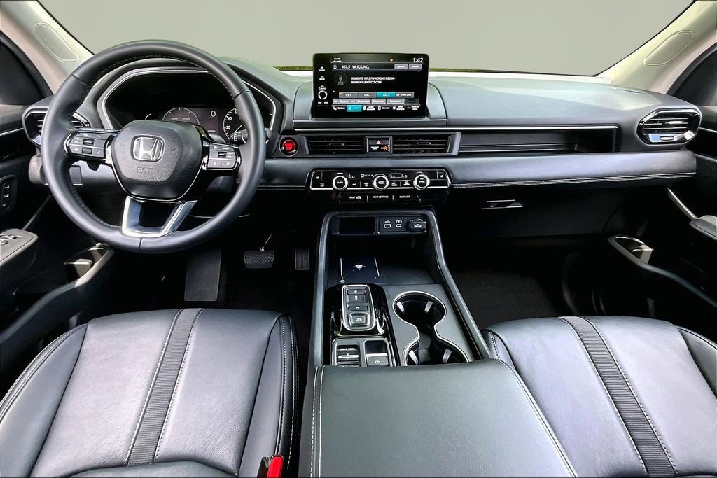 Certified 2025 Honda Pilot EX-L image 7