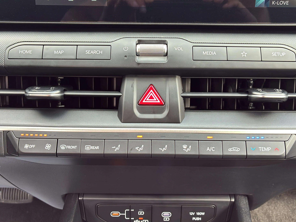 Used 2025 Kia K4 FWD image 16