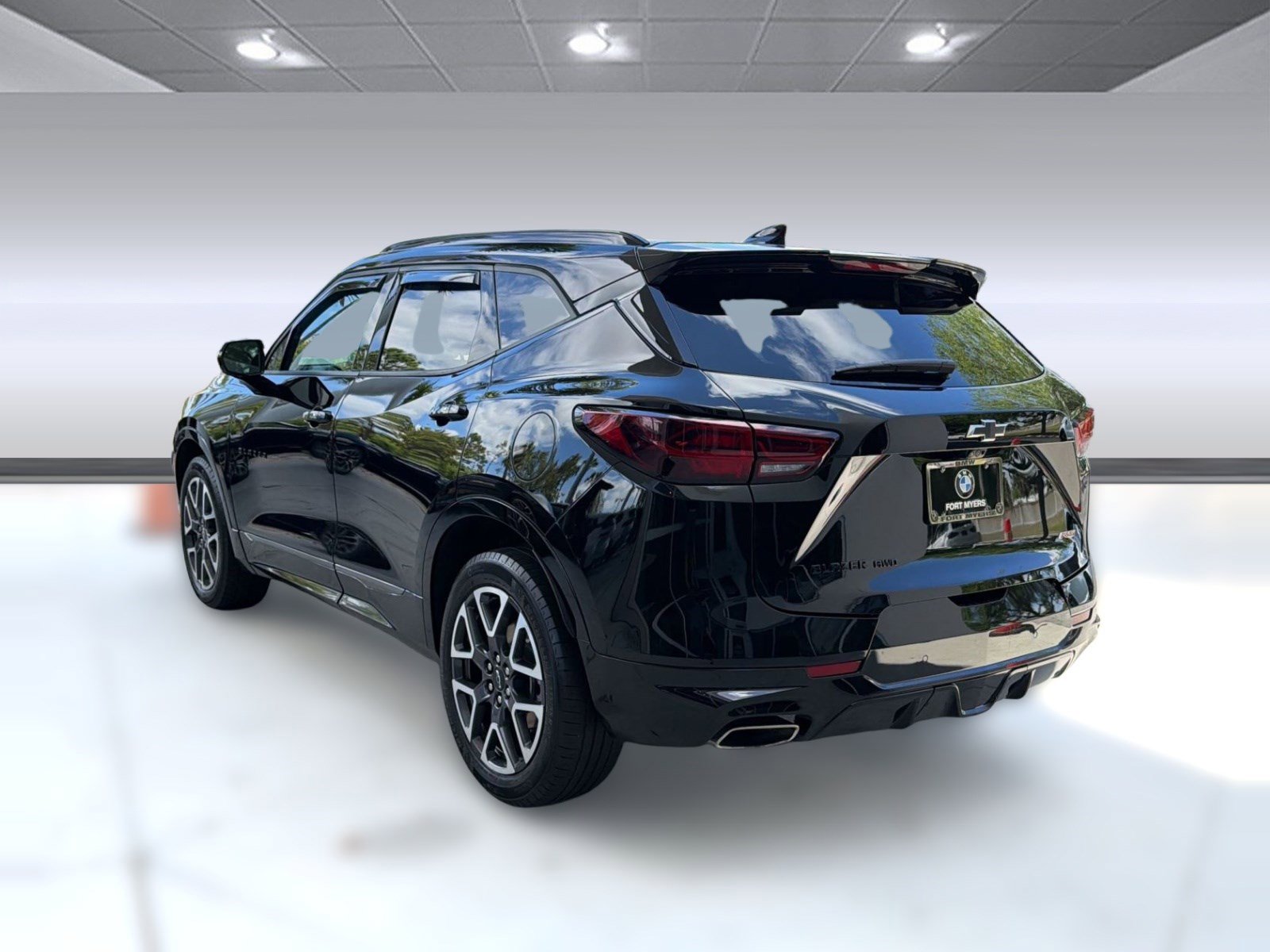 Used 2024 Chevrolet Blazer RS w/ Driver Confidence II Package image 3