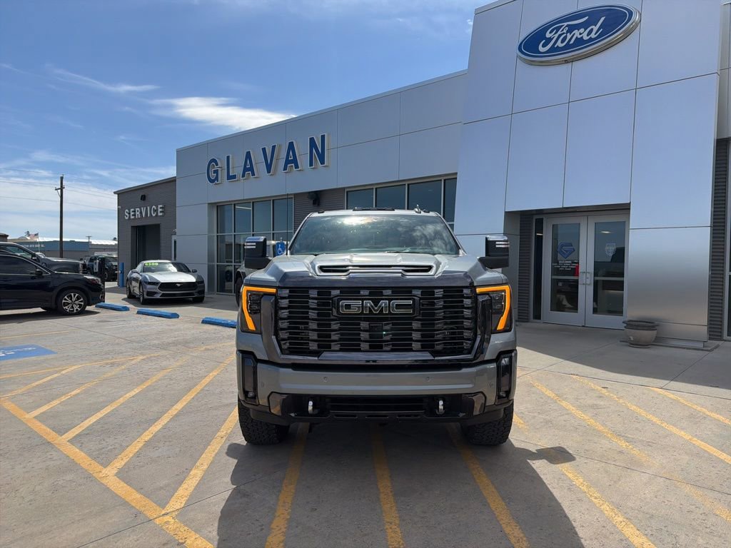 Used 2024 GMC Sierra 3500 Denali Ultimate w/ LPO, GMC Protection Package AWD/4WD image 2