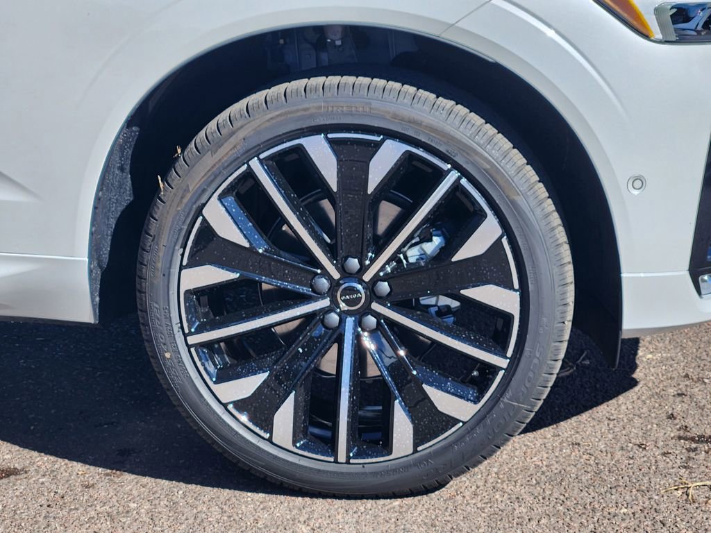 New 2026 Volvo XC60 B5 Ultra w/ Protection Package Premier image 30