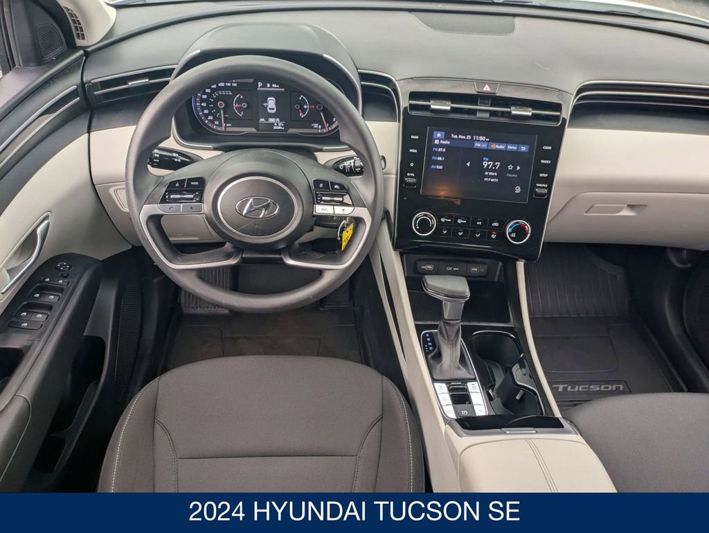 Certified 2024 Hyundai Tucson SE image 32