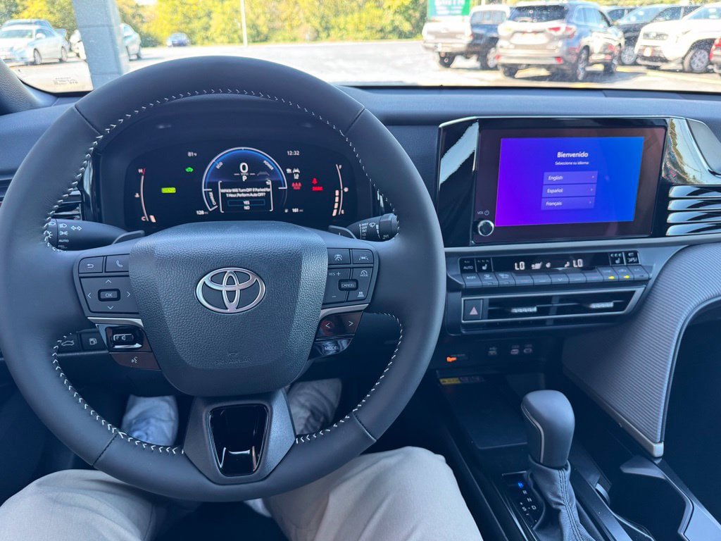 New 2026 Toyota Camry SE w/ Convenience Package AWD/4WD image 15