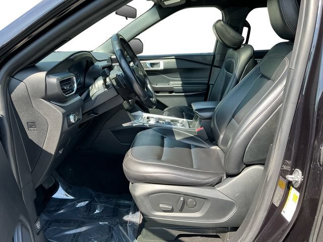 Used 2020 Ford Explorer XLT w/ Equipment Group 202A AWD/4WD image 10