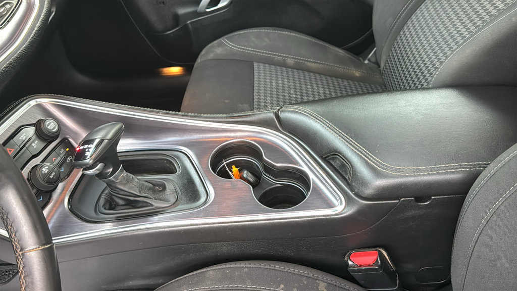 Used 2018 Dodge Challenger SXT RWD image 24