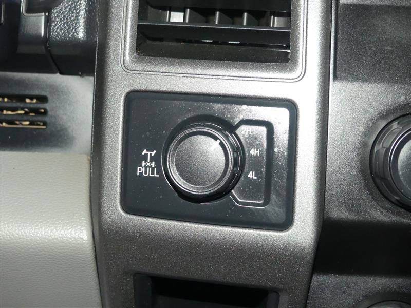 Used 2020 Ford F250 XL w/ Power Equipment Group image 32