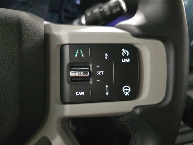 Used 2024 Land Rover Defender 130 X-Dynamic SE AWD/4WD image 17