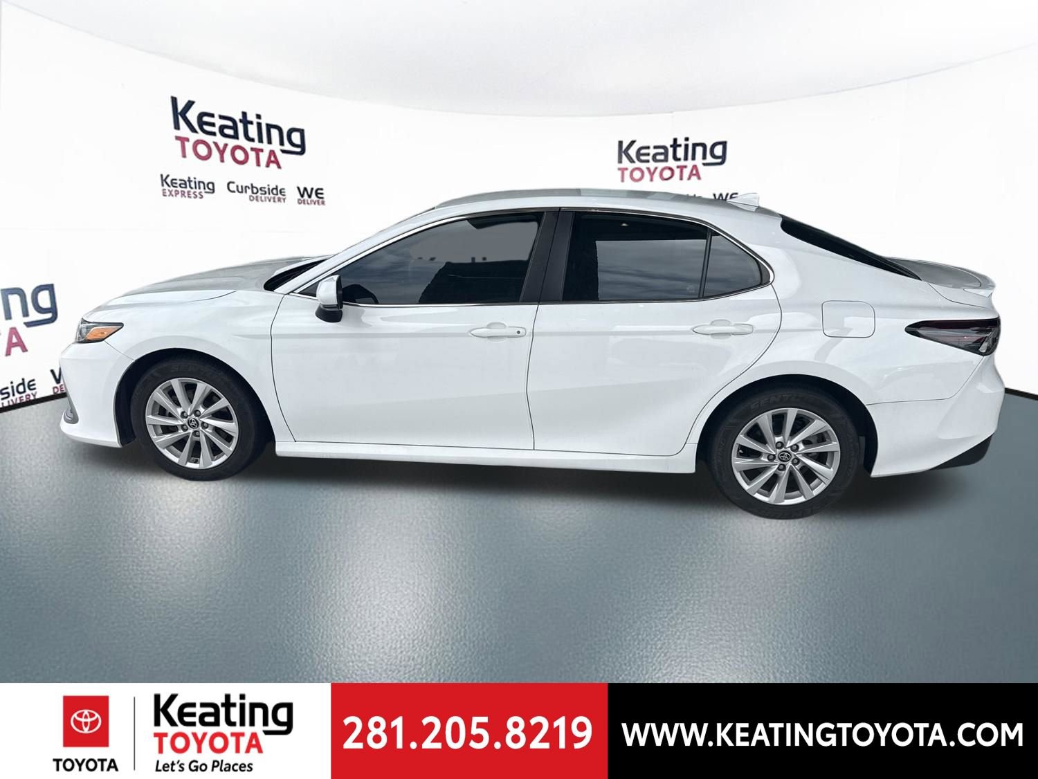 Used 2023 Toyota Camry LE FWD image 4