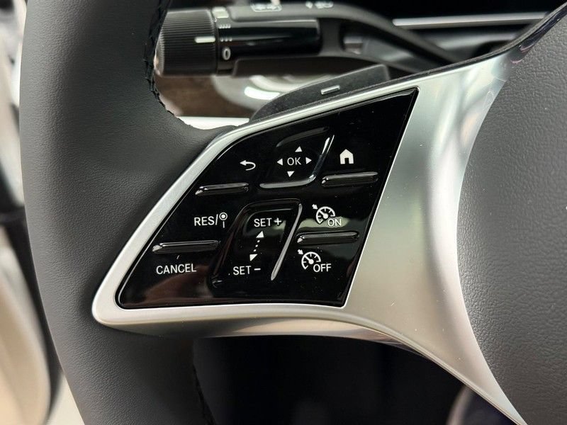 New 2026 Mercedes-Benz C 300 4MATIC Sedan image 9