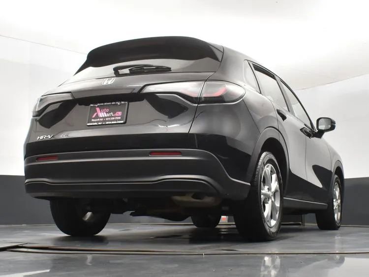 Used 2025 Honda HR-V LX image 13