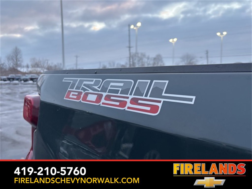 New 2026 Chevrolet Silverado 1500 LT Trail Boss w/ LPO, Dark Essentials Package image 17
