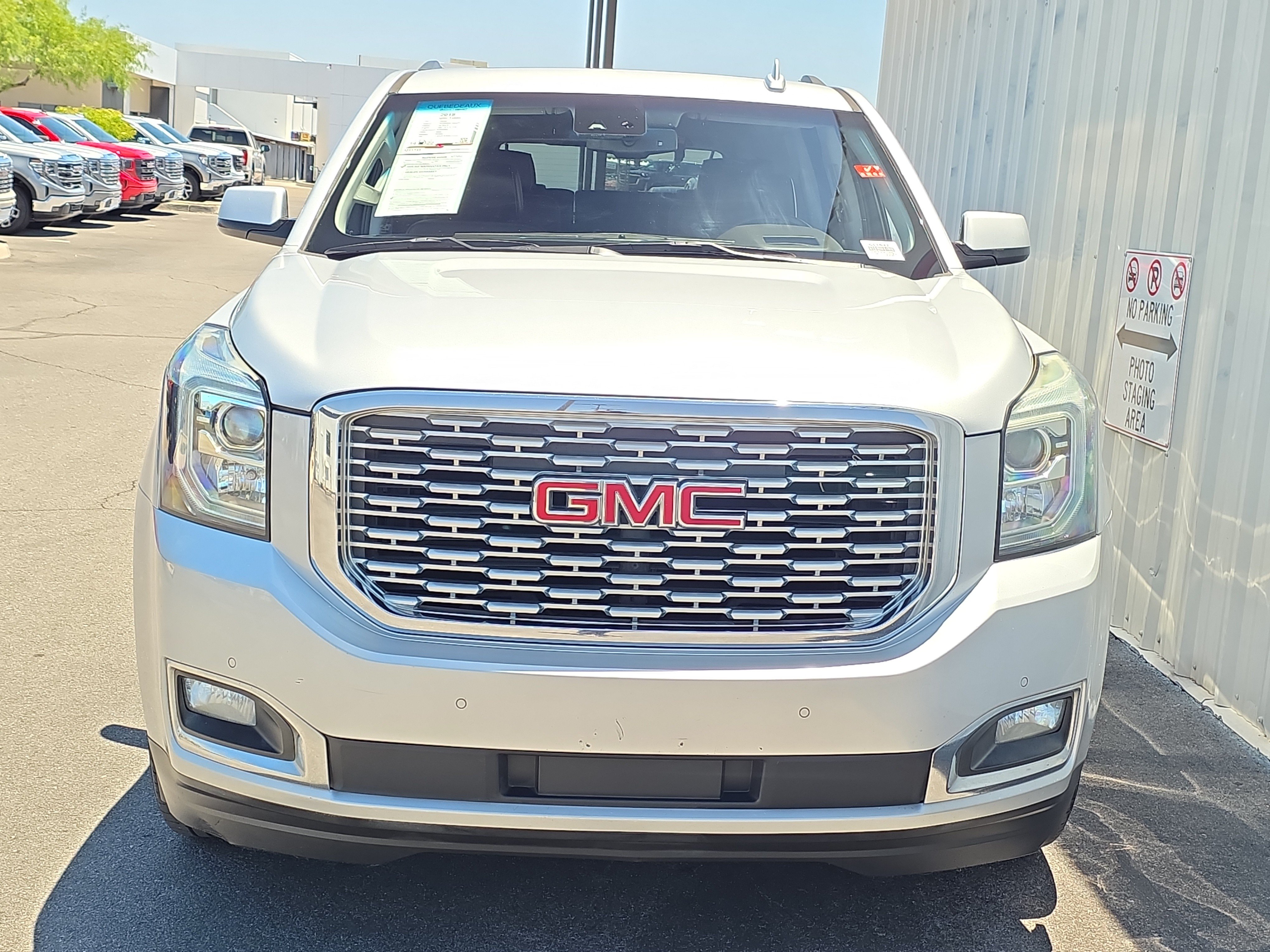 Used 2018 GMC Yukon Denali w/ Open Road Package AWD/4WD image 2