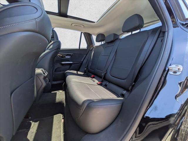 Used 2025 Mercedes-Benz GLC 350e 4MATIC image 20