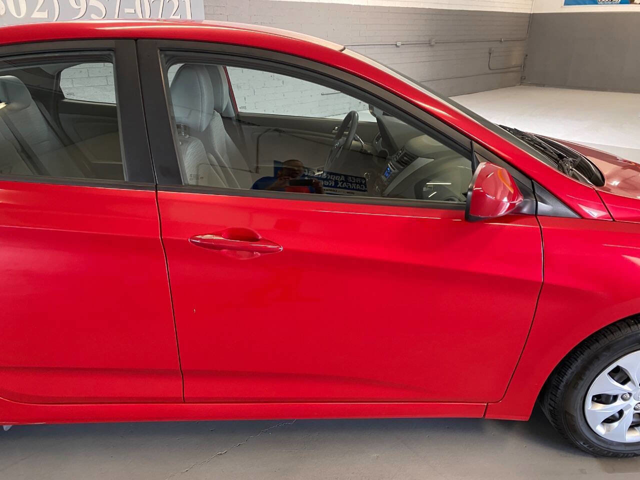 Used 2016 Hyundai Accent SE FWD image 18