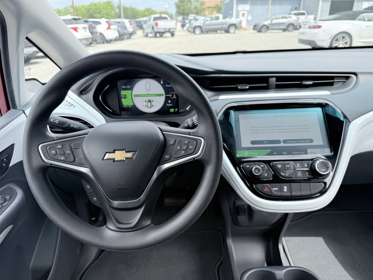 Used 2017 Chevrolet Bolt LT FWD image 10