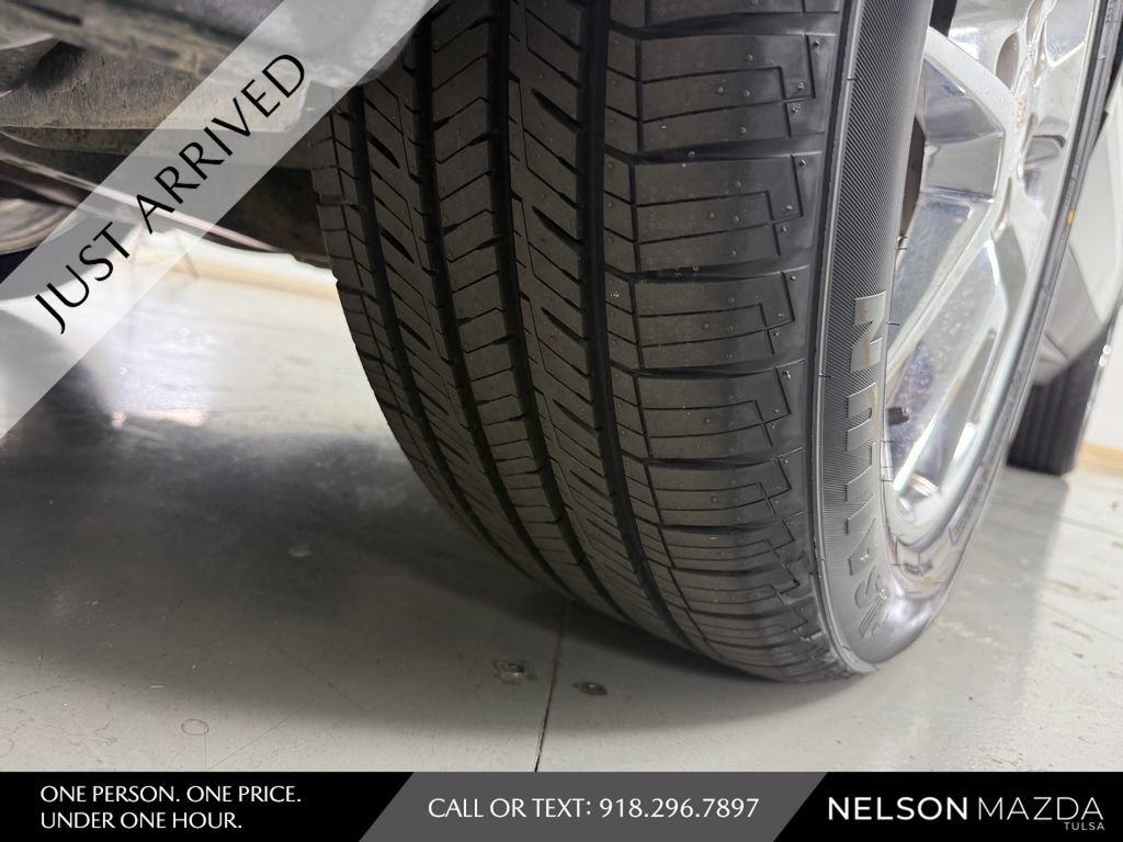 Used 2013 Cadillac SRX Premium AWD/4WD image 10