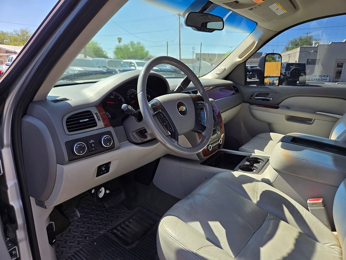 Used 2011 Chevrolet Silverado 3500 LTZ w/ LTZ Plus Package AWD/4WD image 10