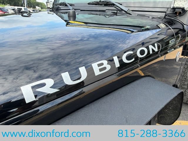Used 2017 Jeep Wrangler Rubicon w/ Dual Top Group AWD/4WD image 22