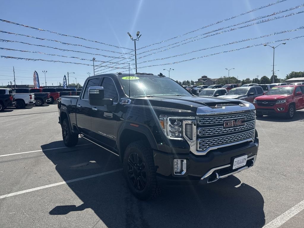 Used 2023 GMC Sierra 2500 Denali w/ Denali Black Diamond Edition AWD/4WD image 15