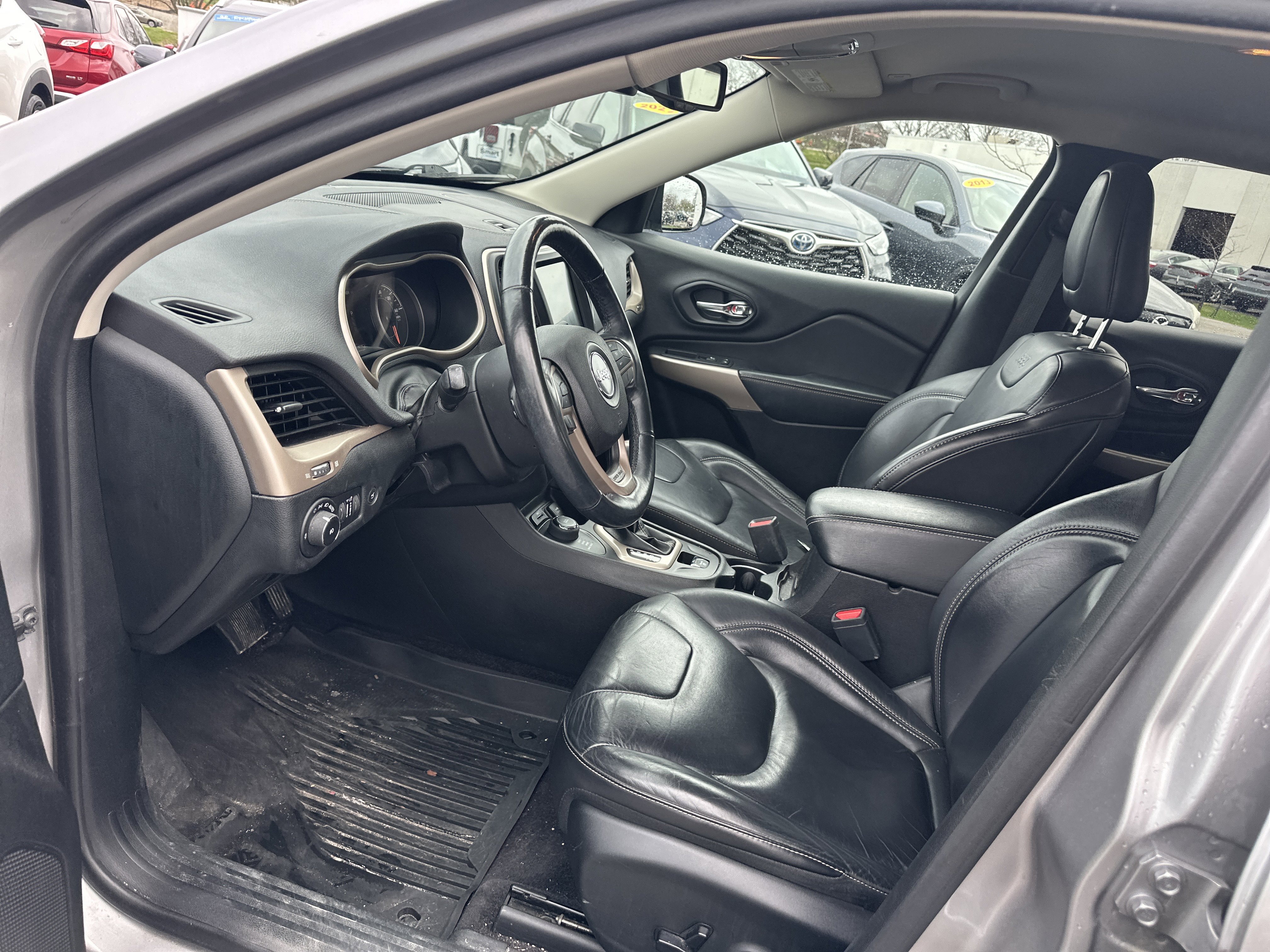 Used 2018 Jeep Cherokee Limited w/ High Altitude Package image 14