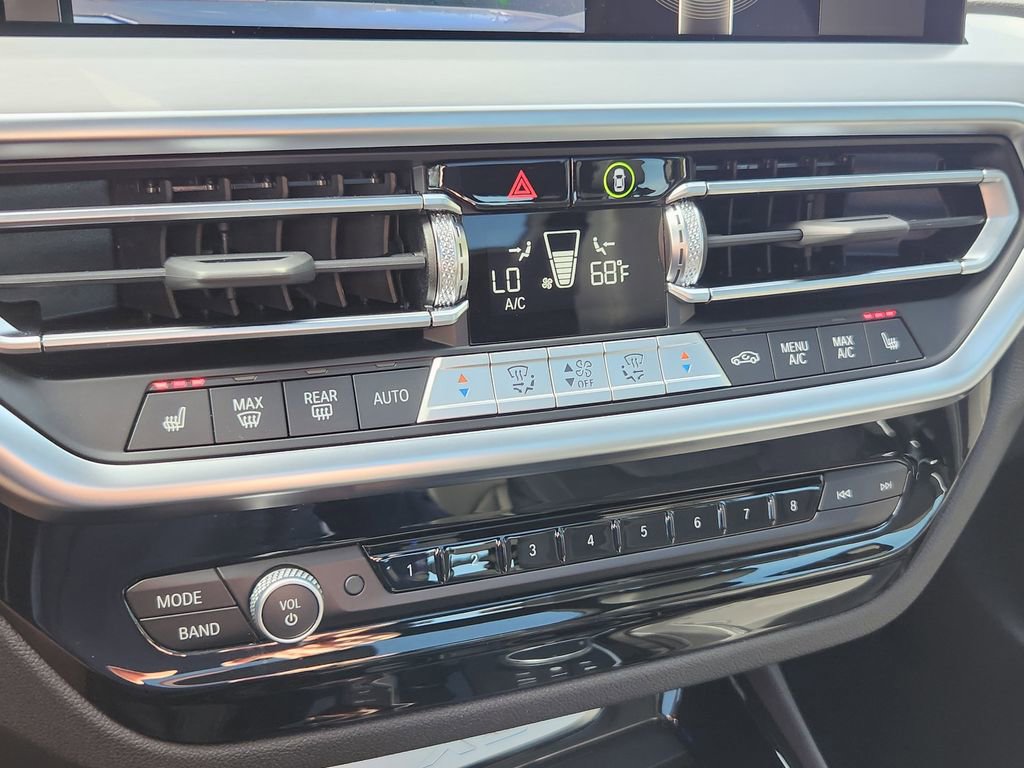 Used 2024 BMW X3 xDrive30i w/ Premium Package image 25