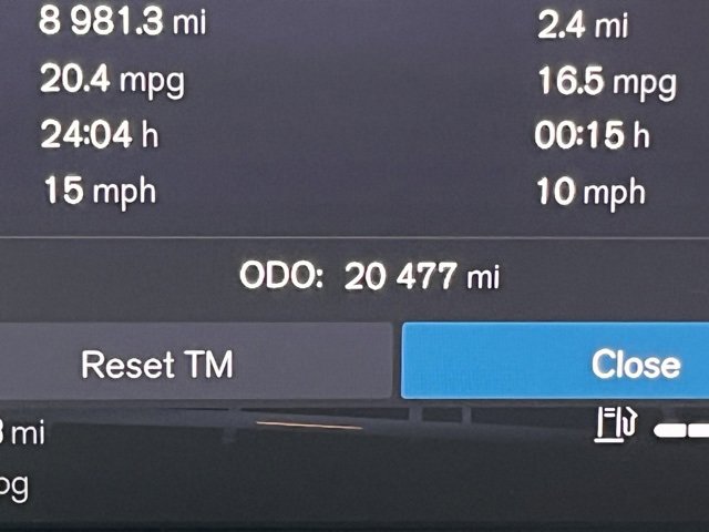 Certified 2022 Volvo XC60 B6 R-Design w/ Advanced Package image 3