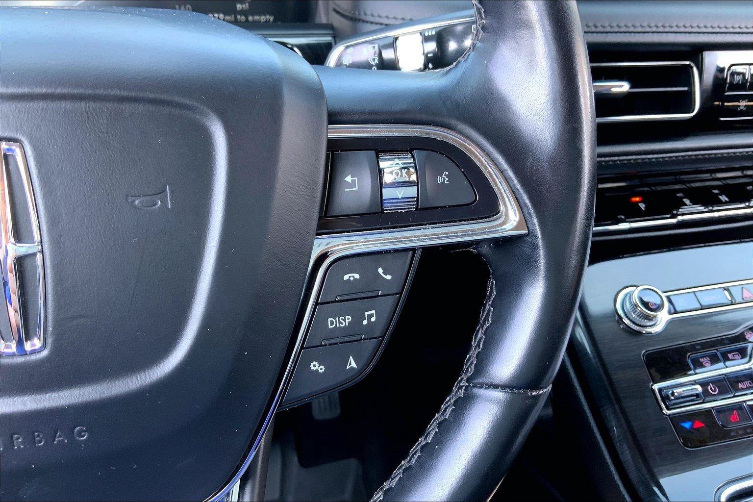 Used 2023 Lincoln Nautilus Reserve AWD/4WD image 17