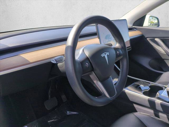 Used 2021 Tesla Model Y Long Range image 10