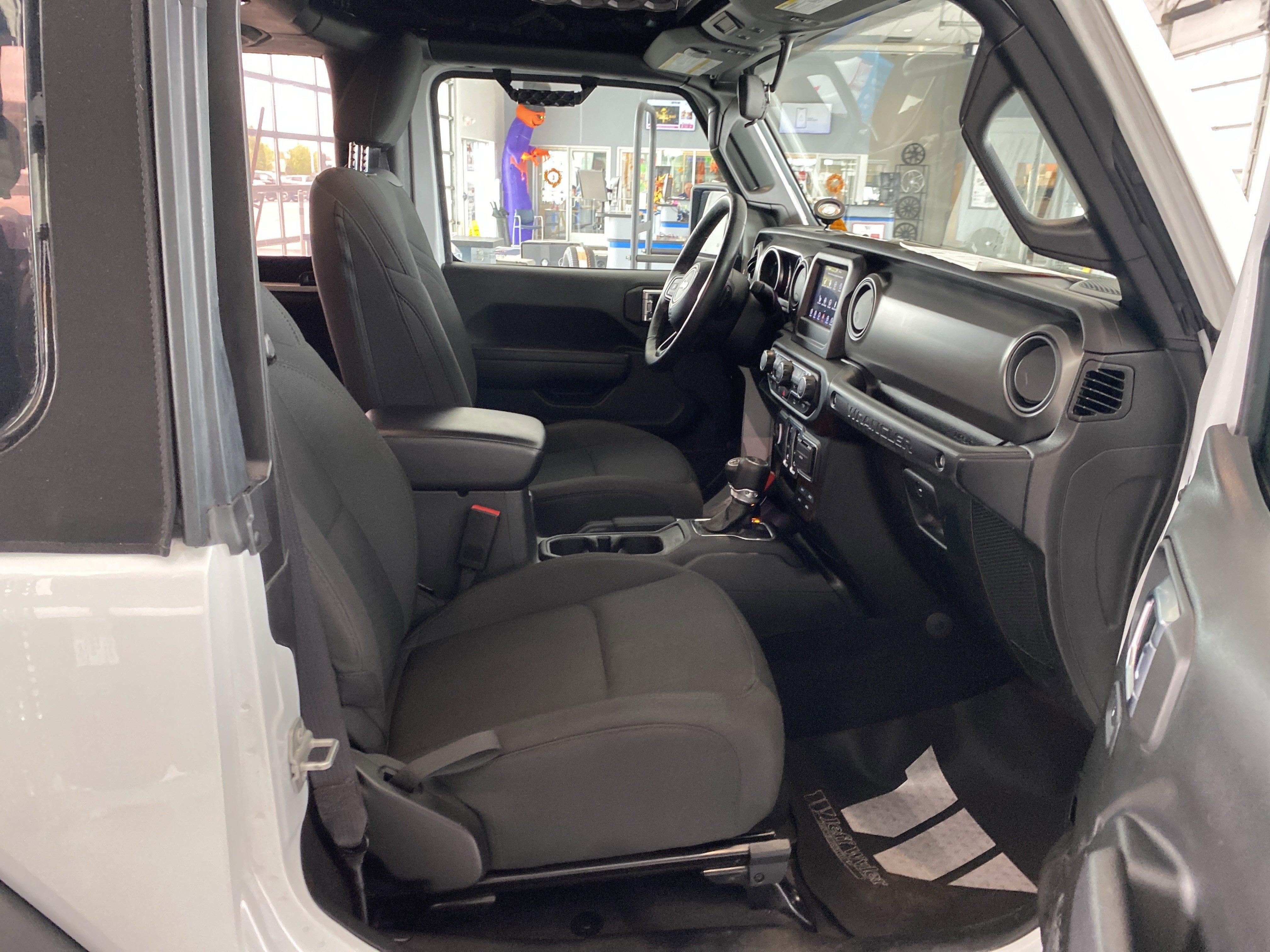 Used 2022 Jeep Wrangler Willys image 25