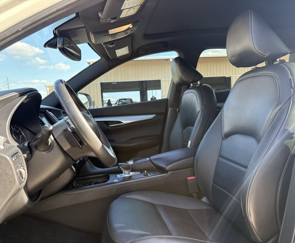 Used 2021 INFINITI QX50 Luxe w/ Appearance Package FWD image 12