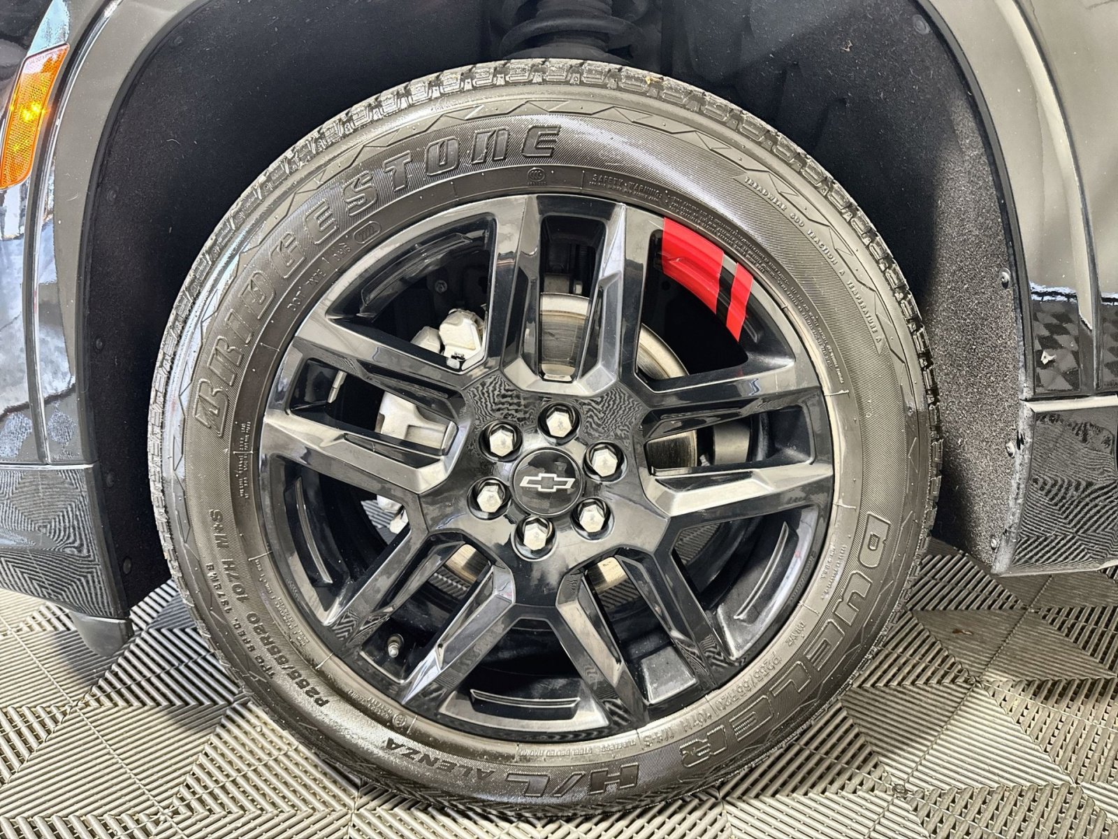 Used 2022 Chevrolet Traverse Premier w/ Redline Edition image 12