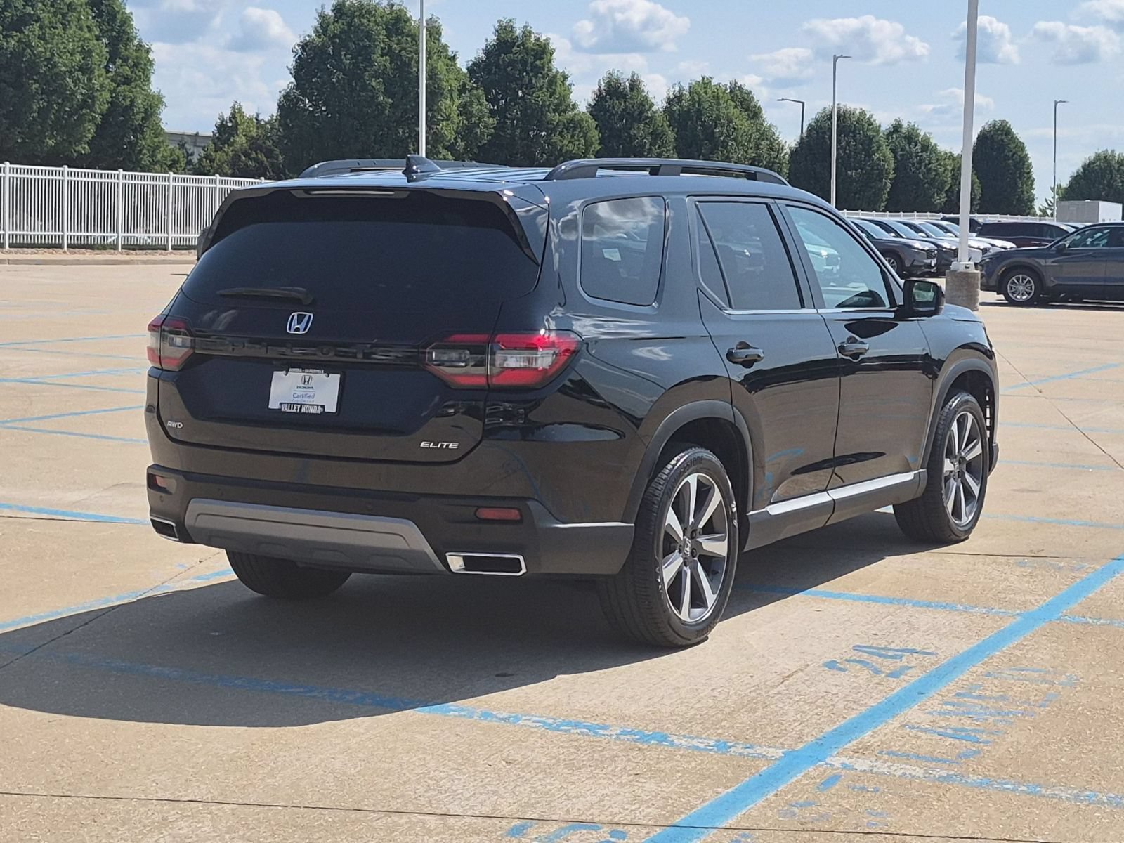 Certified 2025 Honda Pilot Elite image 6