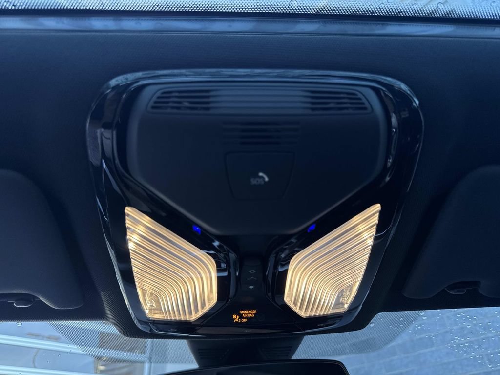 Used 2022 BMW 330i xDrive Sedan w/ Driving Assistance Package AWD/4WD image 22