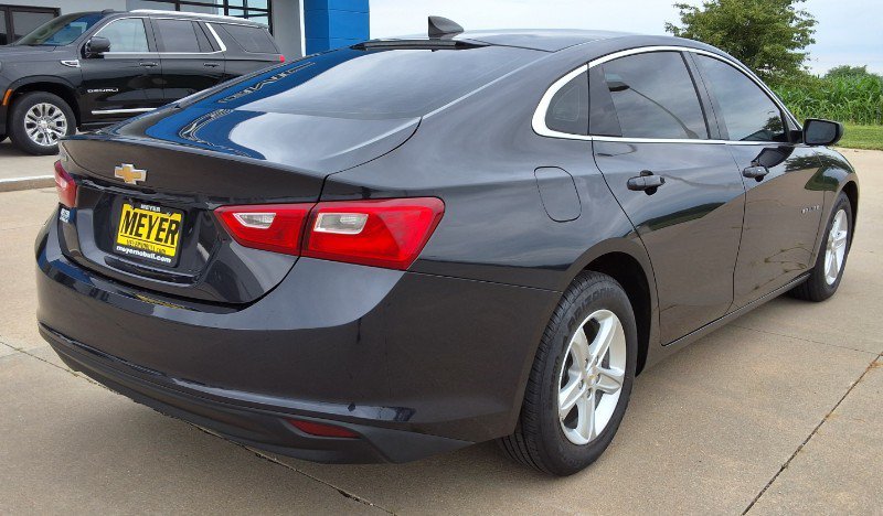 Used 2023 Chevrolet Malibu LS FWD image 8
