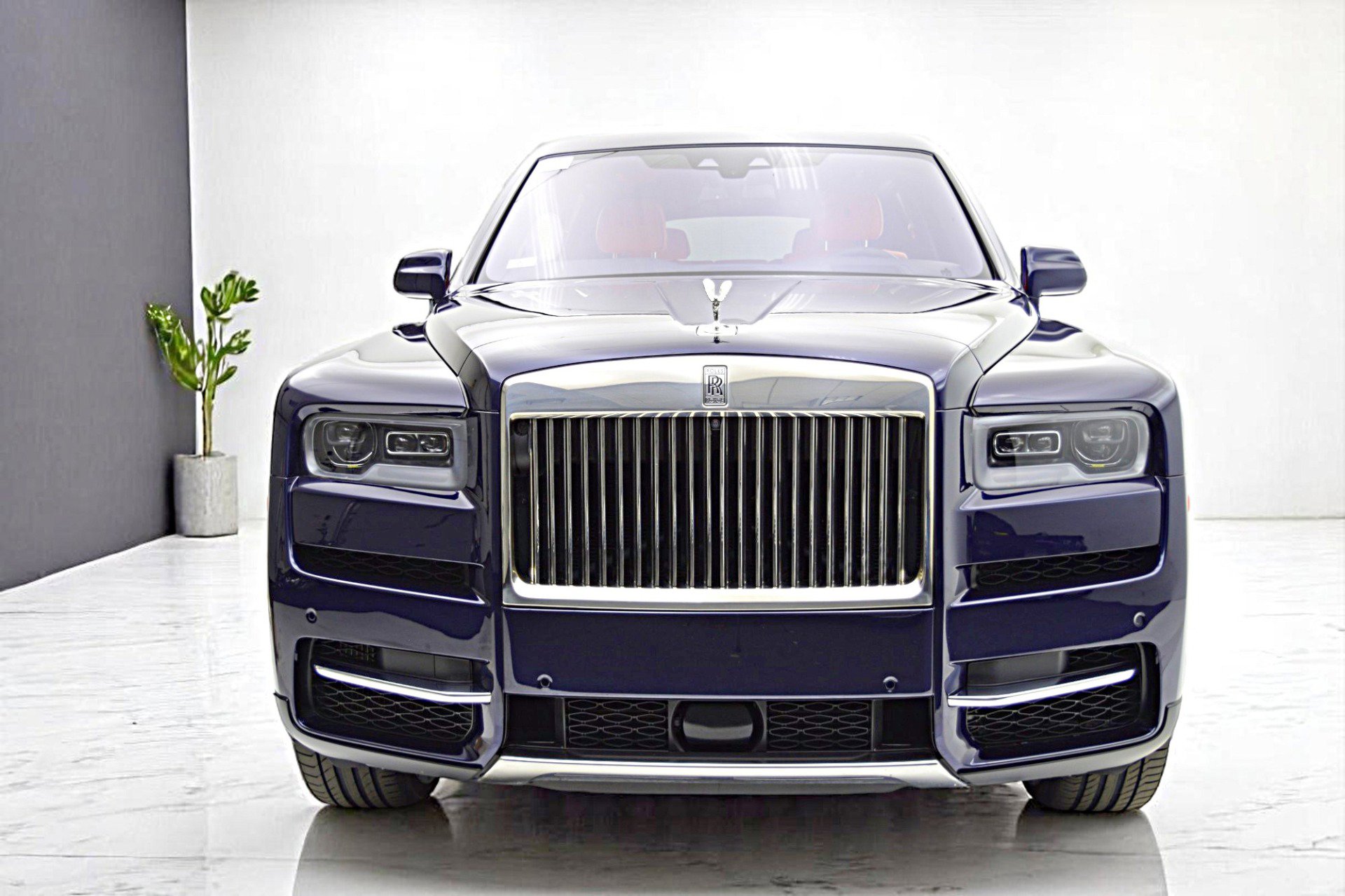 Used 2025 Rolls-Royce Cullinan image 23