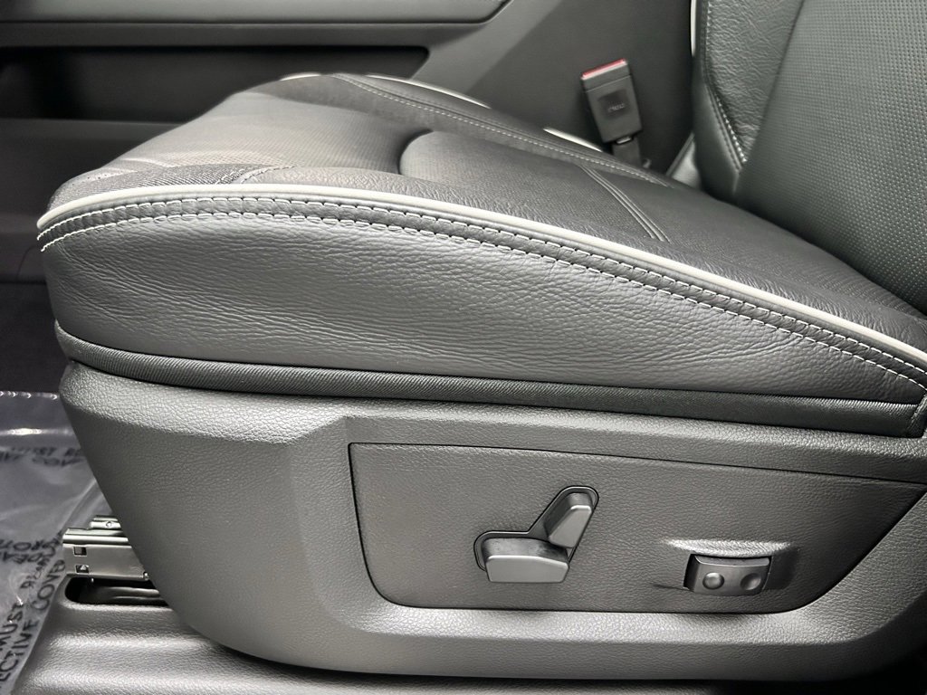 New 2026 RAM 2500 Limited image 15